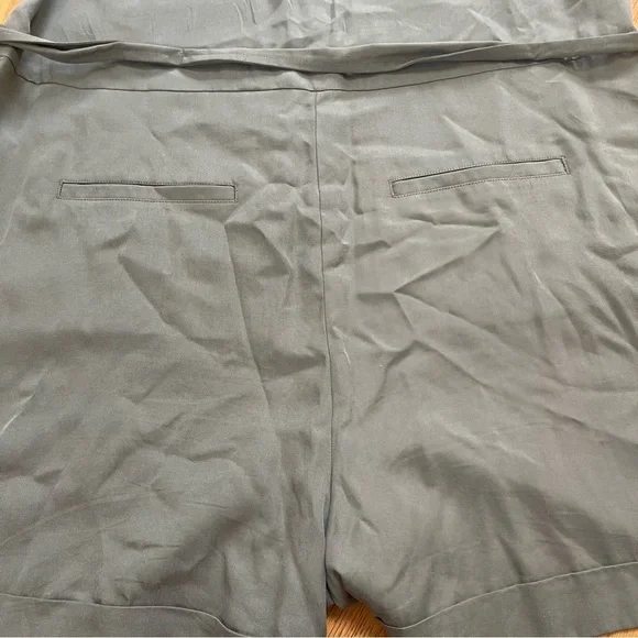 LOFT Women's Size 12 Olive Green Button-Up Romper with Cuffed Shorts + Tie Waist - Picture 13 of 16